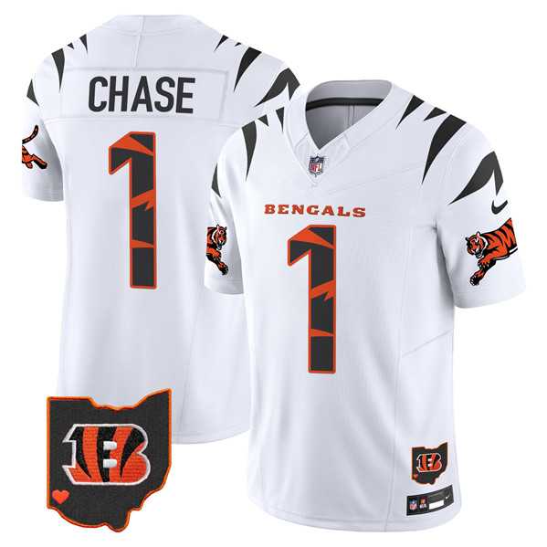 Mens Cincinnati Bengals #1 JaMarr Chase White Limited F.U.S.E. Special Vapor Untouchable Limited Stitched Jersey Dyin